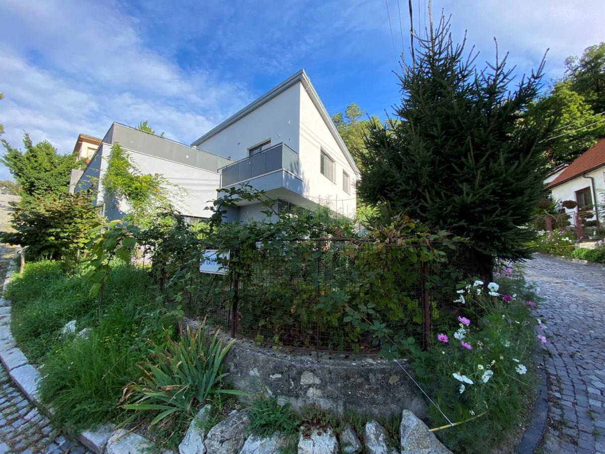 Rosemary Apartment Bratislava Bagian luar foto